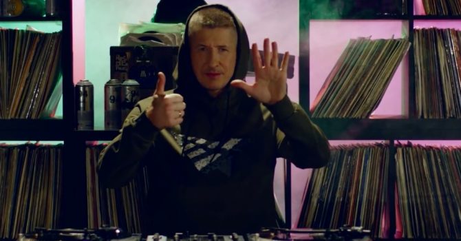 DJ Decks powraca z kolejnym mixtejpem! Na vol. 6 pojawiła się czołówka polskiego hip hopu.
