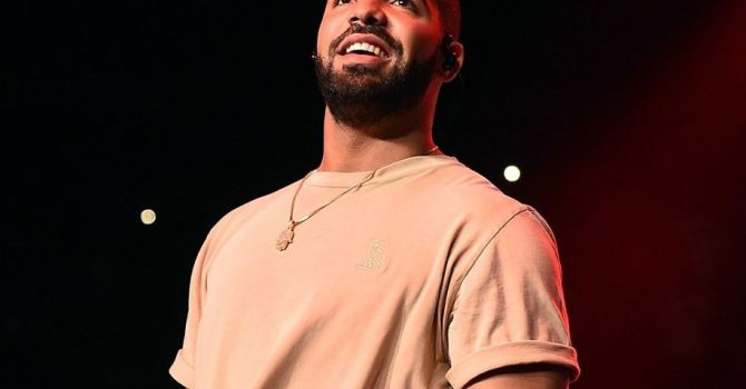 Drake z niespodziewanym, nowym albumem. Posłuchajcie „Care Package”