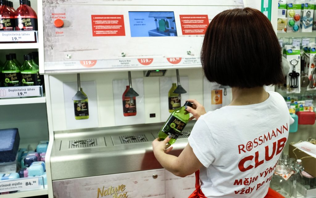 automat do napełniania butelek w Czechach