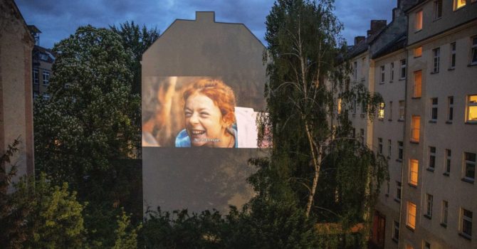 W Berlinie zorganizowano sąsiedzkie seanse filmowe