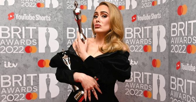 Ku chwale Adele! Co nowego na BRIT Awards 2022?