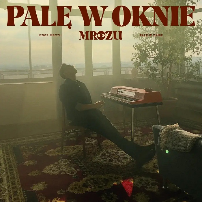 Mrozu z emocjonalnym singlem „Palę w oknie”