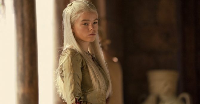 Emilia Clarke jako Rhaenyra Targaryen w „Rodzie smoka”? W sieci pojawiają się nagrania „nowej” wersji