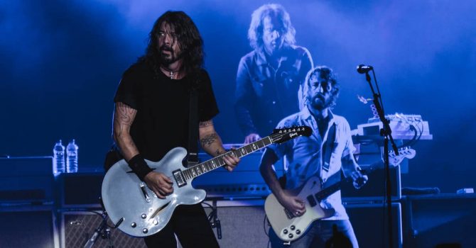 Foo Fighters ogłosili nowy album „But Here We Are”. Wypuścili też mocny singiel