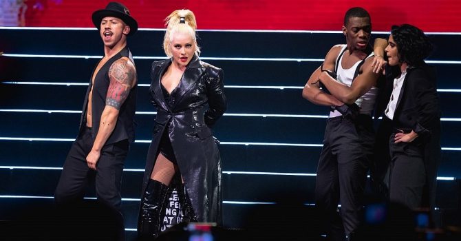 Christina Aguilera nudzi współczesnych słuchaczy? Wymowne nagranie z festiwalu w Las Vegas