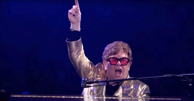 Elton John zebrał rekordowy tłum pod sceną na Glastonbury. I miliony przed telewizorami
