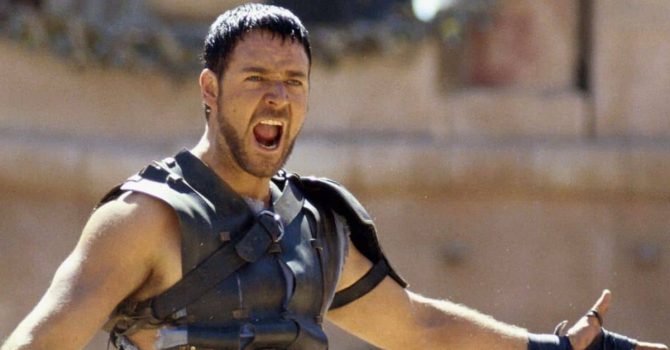 Co ma wspólnego Russell Crowe i „Gladiator 2”? Nic. Przestańcie go o to pytać