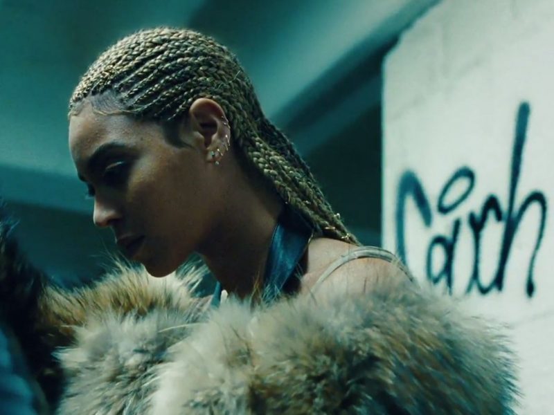 Beyoncé świętuje 3. urodziny albumu “Lemonade”