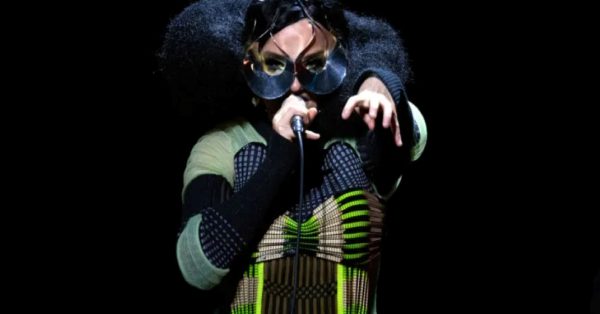 Björk powraca z nowym albumem. Artystka zapowiada krążek „Fossora”