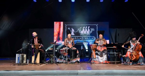 Ukraiński zespół DakhaBrakha wystąpi podczas festiwalu Glastonbury 2022