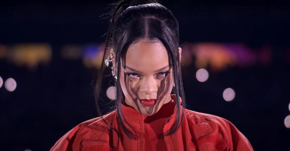 Rihanna zaskoczyła wszystkich na Super Bowl 2023. Co wydarzyło się podczas koncertu?