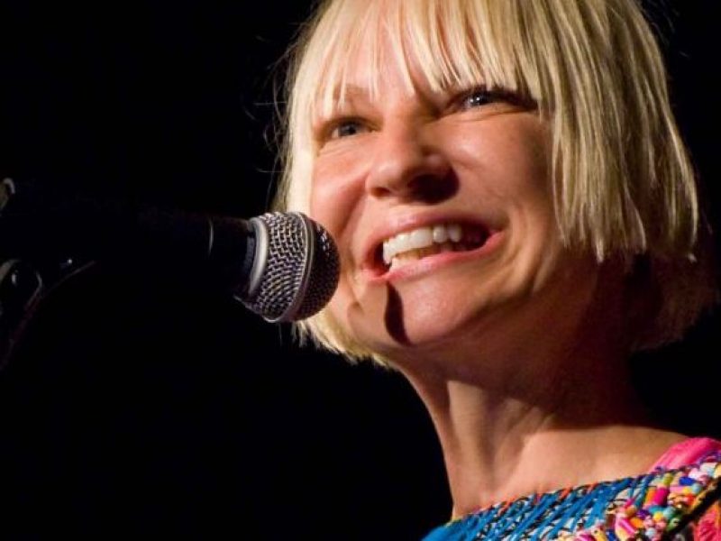 Sia pozwana przez swoich fanów za nudny koncert