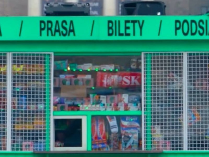 Dawid Podsiadło otworzył “Małomiasteczkowy” kiosk w Warszawie. Zobacz VIDEO!
