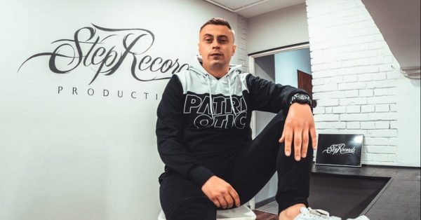 Dedis, Bonson i E V promują “Rap Najlepszej Marki III” od Step Records