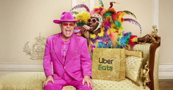 Lil Nas X i Elton John w kampanii Uber Eats. Tak zamawiają ikony