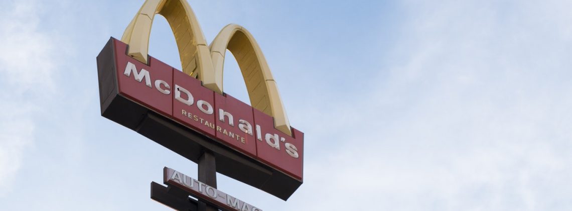 McDonald’s walczy z analfabetyzmem! HAPPY MEAL to teraz HAPPY READER!