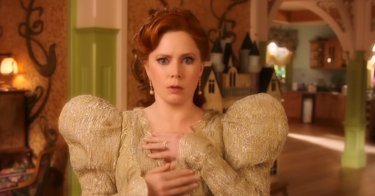 Amy Adams tym razem jest „Rozczarowana”. Sprawdźcie nowy zwiastun filmu Disneya